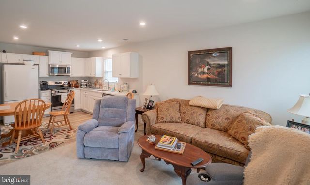 100 SENATORS WAY, Berlin, NJ 08009