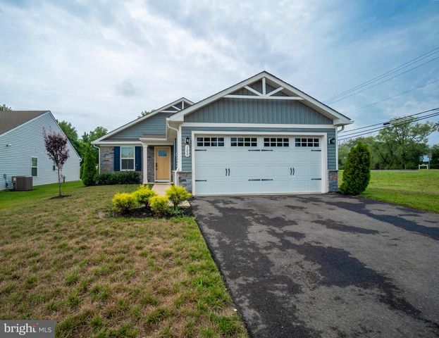 100 SENATORS WAY, Berlin, NJ 08009