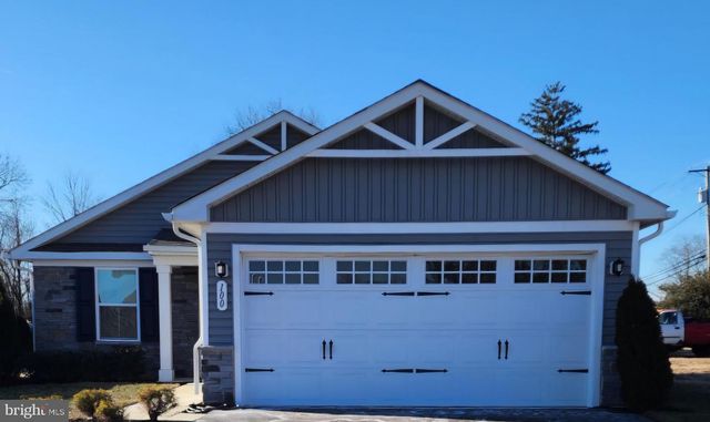 100 SENATORS WAY, Berlin, NJ 08009