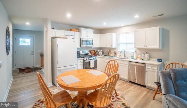 100 SENATORS WAY, Berlin, NJ 08009