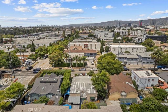1154 N Wilton, Los Angeles, CA 90038