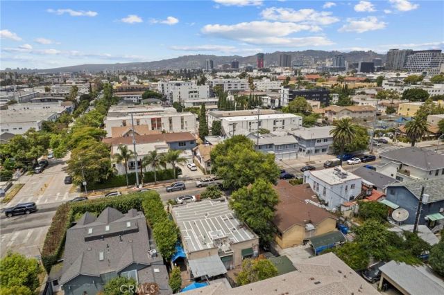 1154 N Wilton, Los Angeles, CA 90038