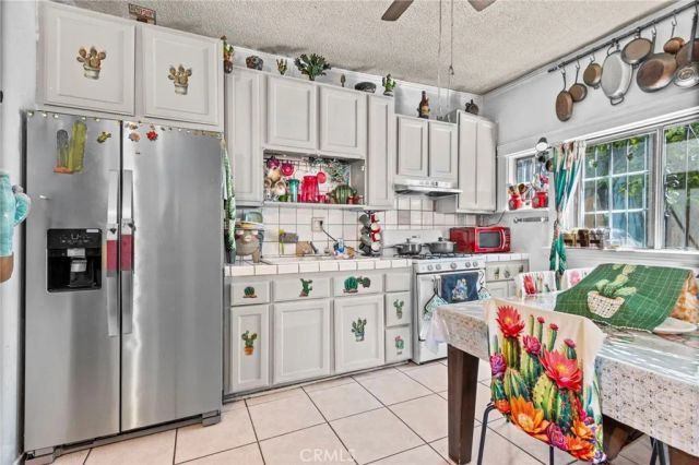 1154 N Wilton, Los Angeles, CA 90038