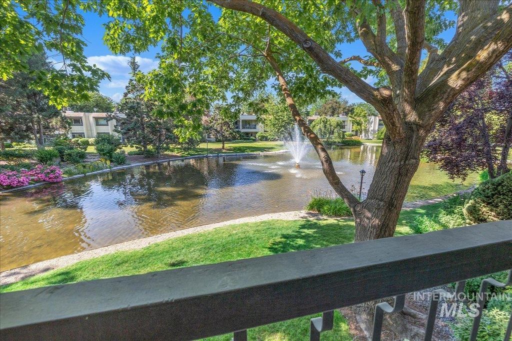 1134 N Camelot Dr, Boise, ID 83704