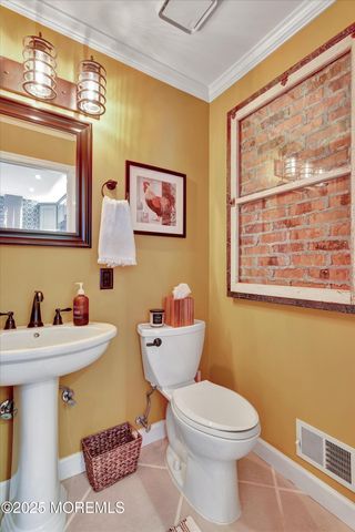 61 Turnberry Circle 143, Toms River, NJ 08753