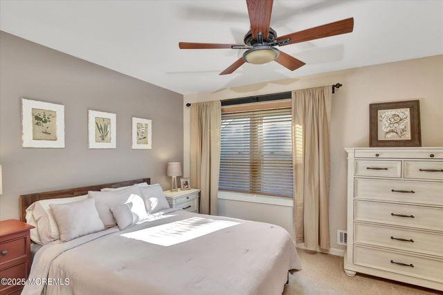 61 Turnberry Circle 143, Toms River, NJ 08753