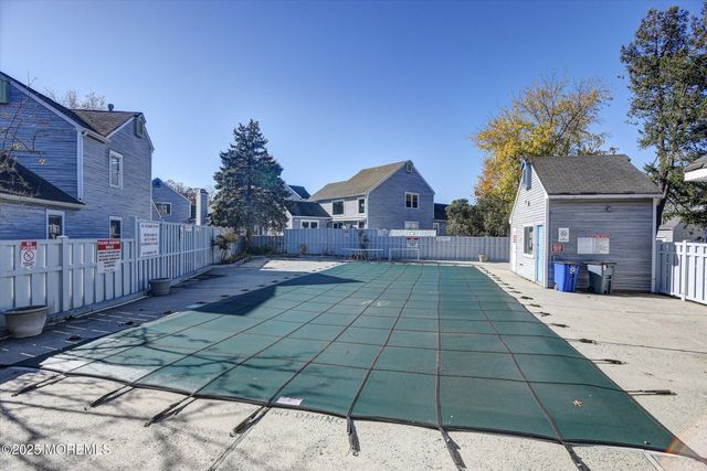 61 Turnberry Circle 143, Toms River, NJ 08753