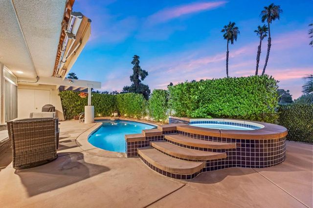 18 N Kavenish Drive, Rancho Mirage, CA 92270