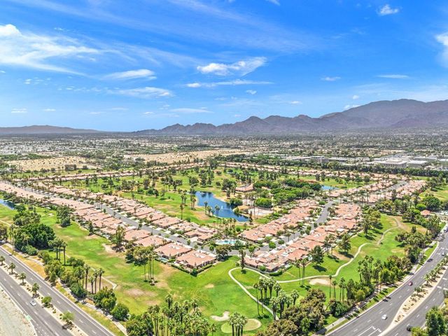 18 N Kavenish Drive, Rancho Mirage, CA 92270