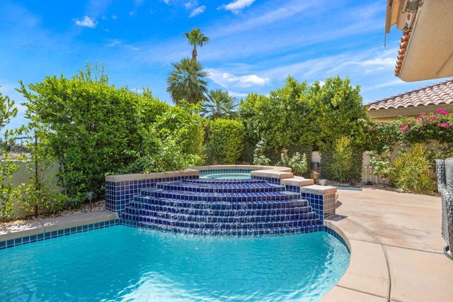 18 N Kavenish Drive, Rancho Mirage, CA 92270