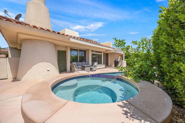 18 N Kavenish Drive, Rancho Mirage, CA 92270