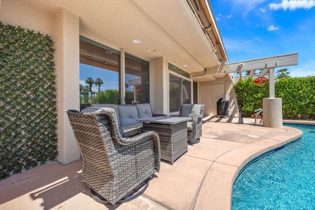 18 N Kavenish Drive, Rancho Mirage, CA 92270
