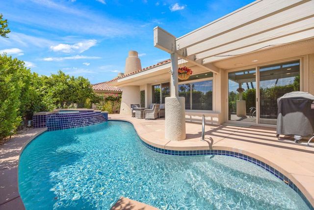 18 N Kavenish Drive, Rancho Mirage, CA 92270
