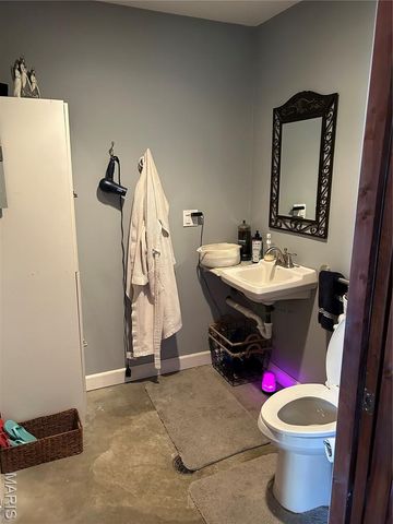 1011 Market Street, Hermann, MO 65041