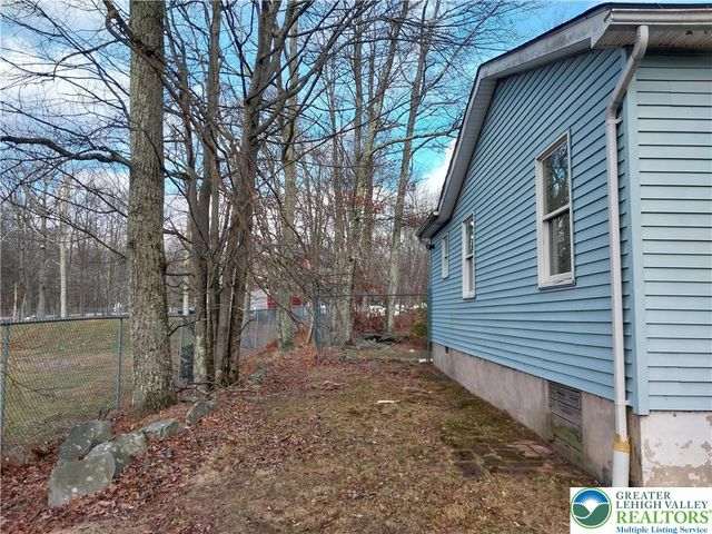 2108 Fox Road, Lehman Twp, PA 18324