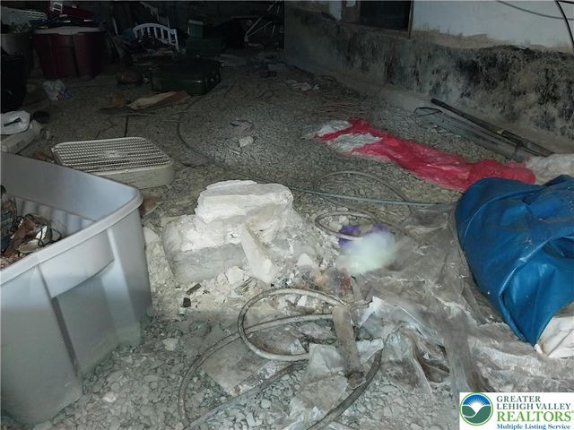 2108 Fox Road, Lehman Twp, PA 18324