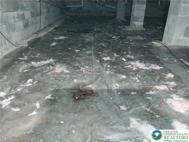 2108 Fox Road, Lehman Twp, PA 18324