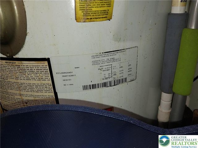 2108 Fox Road, Lehman Twp, PA 18324