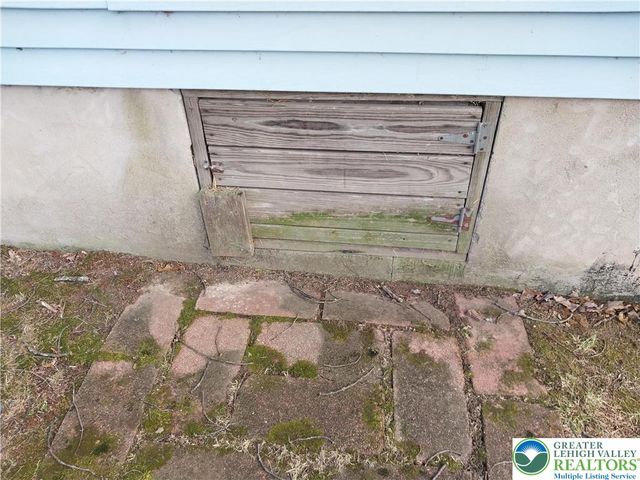 2108 Fox Road, Lehman Twp, PA 18324