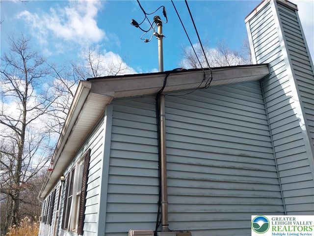 2108 Fox Road, Lehman Twp, PA 18324