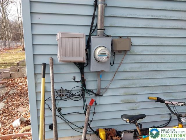 2108 Fox Road, Lehman Twp, PA 18324