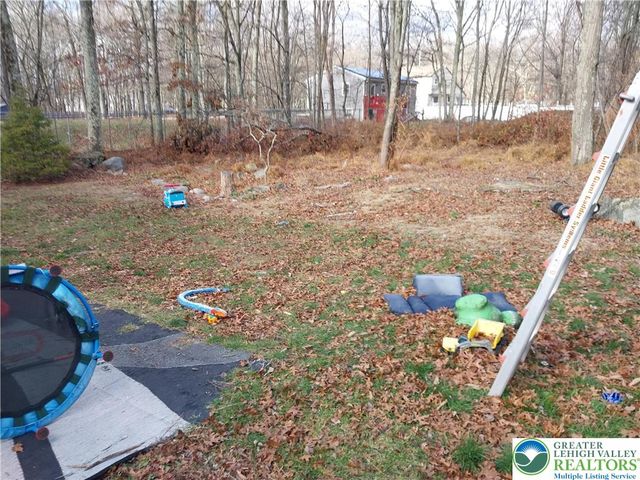 2108 Fox Road, Lehman Twp, PA 18324