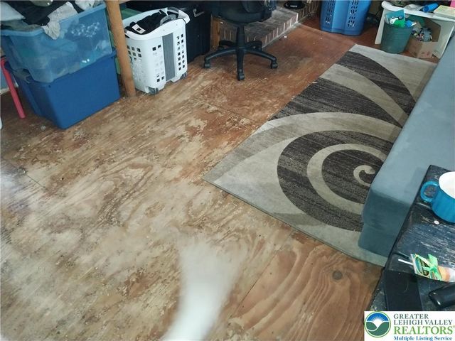 2108 Fox Road, Lehman Twp, PA 18324