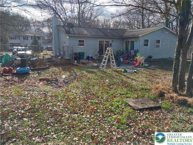 2108 Fox Road, Lehman Twp, PA 18324