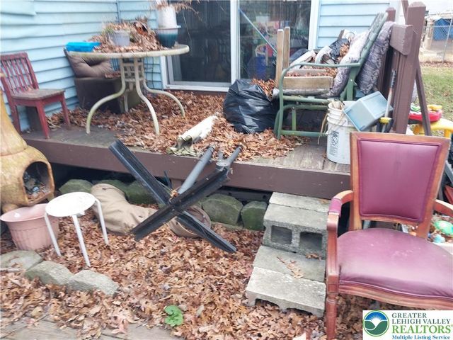 2108 Fox Road, Lehman Twp, PA 18324