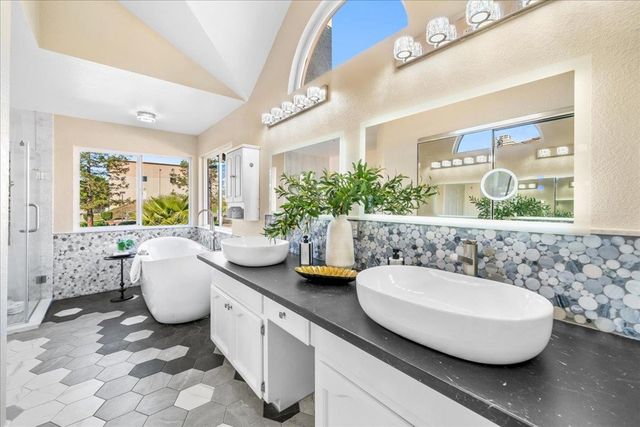 610 Daisyfield Dr, Livermore, CA 94551