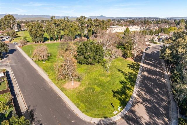 610 Daisyfield Dr, Livermore, CA 94551