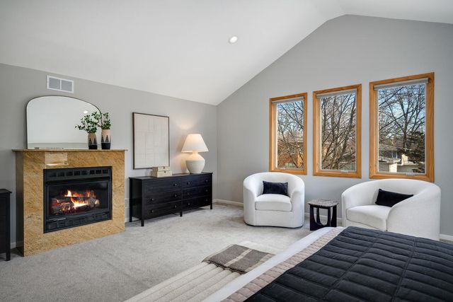 8938 Keeler Avenue, Skokie, IL 60076