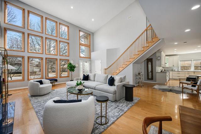 8938 Keeler Avenue, Skokie, IL 60076