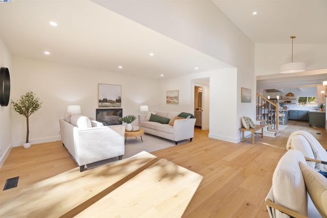 620 Manzanita Ave, Boulder Creek, CA 95006