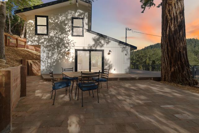 620 Manzanita Ave, Boulder Creek, CA 95006