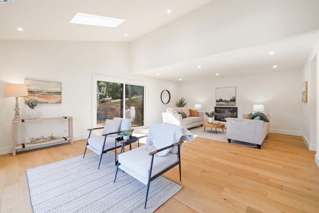 620 Manzanita Ave, Boulder Creek, CA 95006