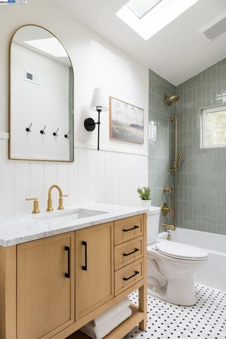 620 Manzanita Ave, Boulder Creek, CA 95006