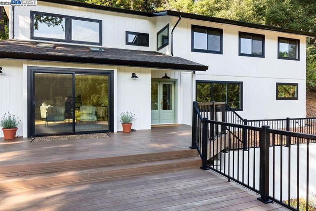 620 Manzanita Ave, Boulder Creek, CA 95006