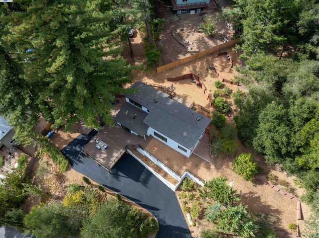 620 Manzanita Ave, Boulder Creek, CA 95006