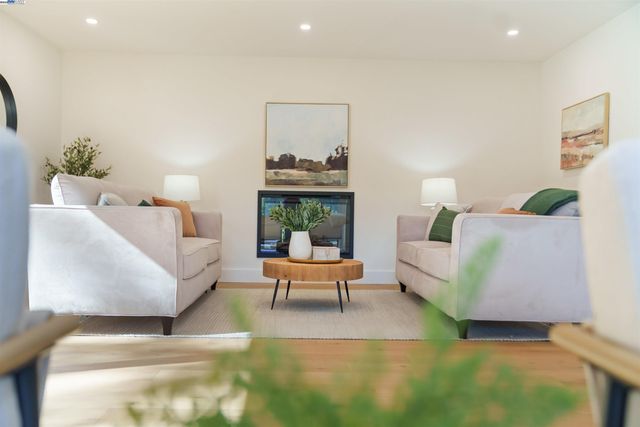 620 Manzanita Ave, Boulder Creek, CA 95006