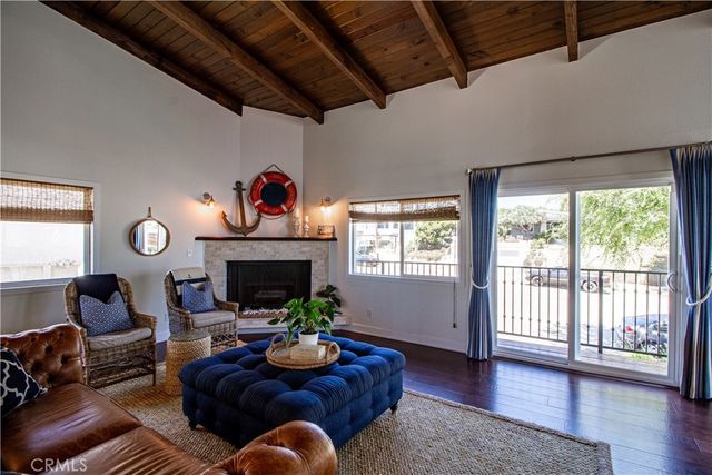 807 El Redondo Avenue, Redondo Beach, CA 90277