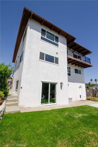 807 El Redondo Avenue, Redondo Beach, CA 90277