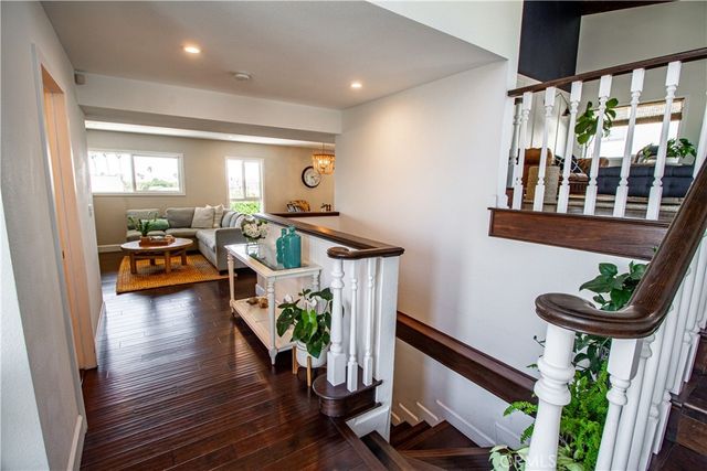 807 El Redondo Avenue, Redondo Beach, CA 90277