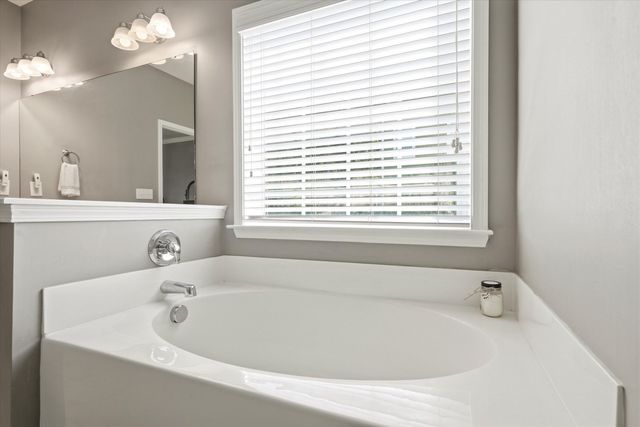 8560 Sentry Circle, North Charleston, SC 29420