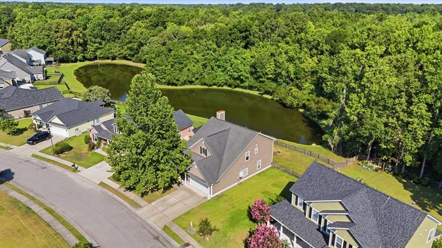 8560 Sentry Circle, North Charleston, SC 29420