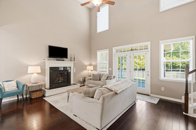 8560 Sentry Circle, North Charleston, SC 29420