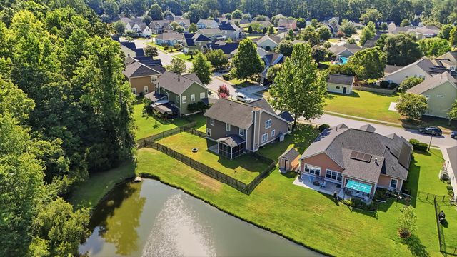 8560 Sentry Circle, North Charleston, SC 29420