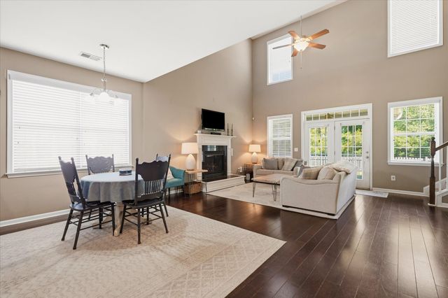 8560 Sentry Circle, North Charleston, SC 29420