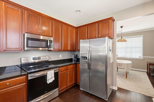 8560 Sentry Circle, North Charleston, SC 29420