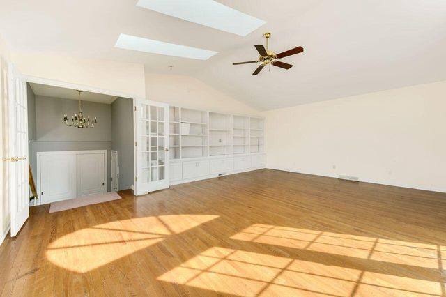 3030 S 130th STREET, New Berlin, WI 53151